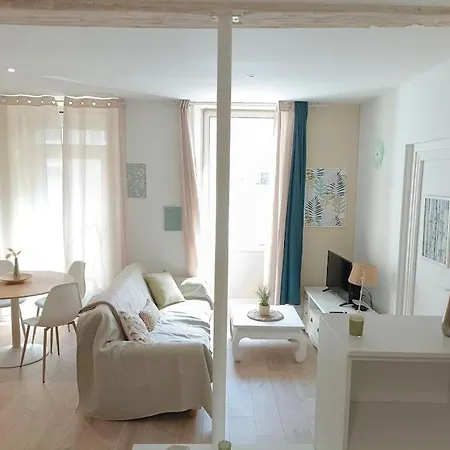 - Quartier Des Halles Avec Parking *