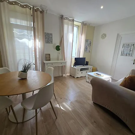 Apartment - Quartier Des Halles Avec Parking