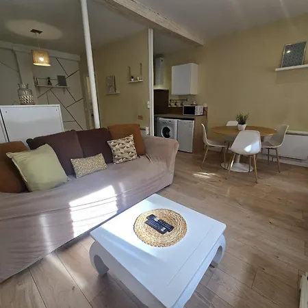 - Quartier Des Halles Avec Parking *