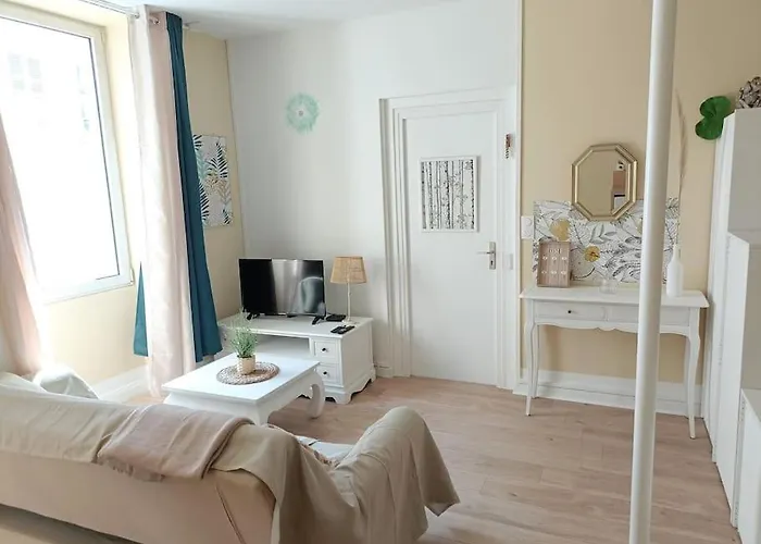 Lejlighed - Quartier Des Halles Avec Parking