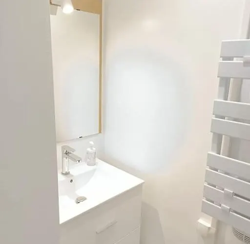 - Quartier Des Halles Avec Parking Pau