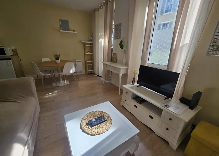 - Quartier Des Halles Avec Parking *